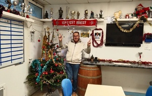 Merci Jean-Luc pour l'installation du sapin ...