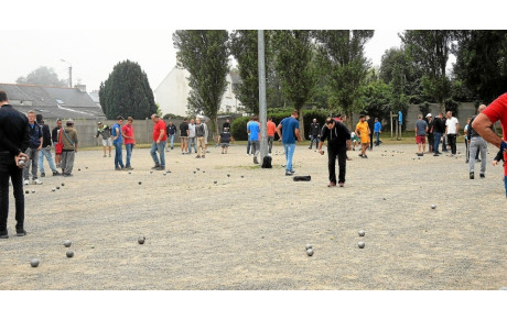 La semi-nocturne de pétanque « Challenge Jeannot-Tanguy » ... Gros succès !
