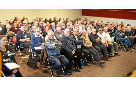 70 clubs de pétanque au Congrès Départemental 2018 à Ploudaniel...