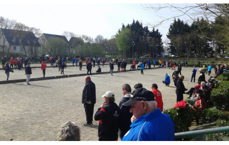 278 pétanqueurs aux éliminatoires du secteur tête à tête