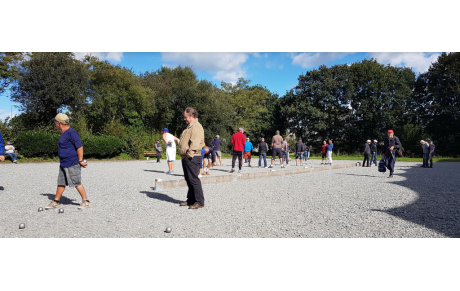 Ce samedi beaucoup de monde au boulodrome...