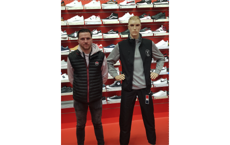 Les tenues sont à votre disposition...